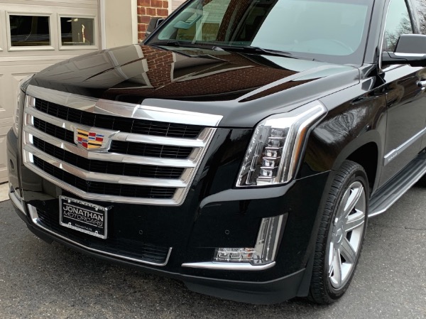 Used-2016-Cadillac-Escalade-Luxury-Collection