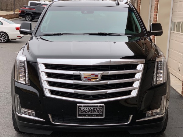 Used-2016-Cadillac-Escalade-Luxury-Collection