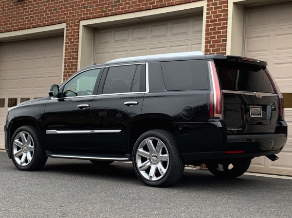 Used-2016-Cadillac-Escalade-Luxury-Collection