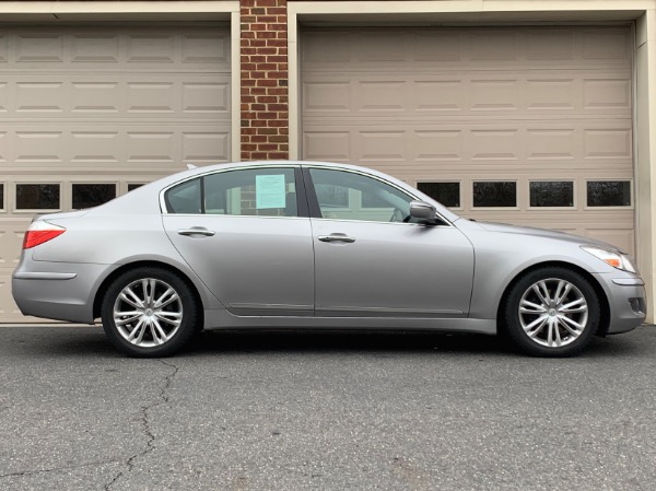 Used-2011-Hyundai-Genesis-46L-V8