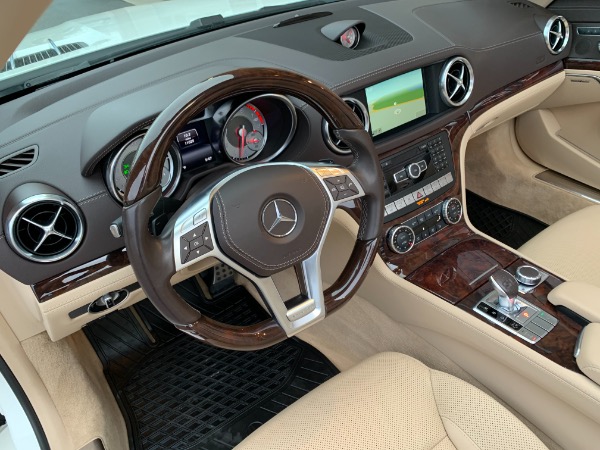 Used-2015-Mercedes-Benz-SL-Class-SL-400