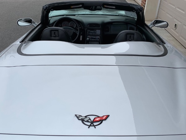 Used-2001-Chevrolet-Corvette-Convertible