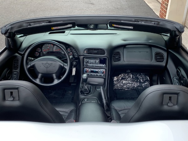 Used-2001-Chevrolet-Corvette-Convertible