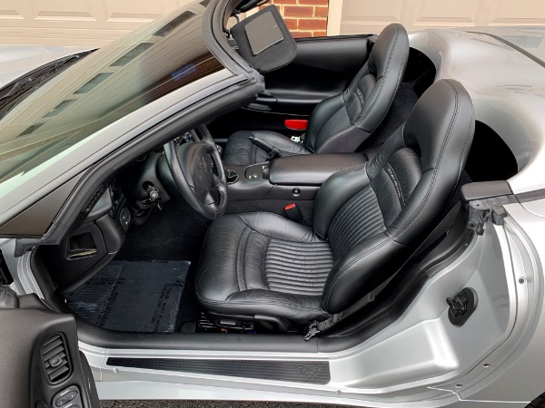 Used-2001-Chevrolet-Corvette-Convertible