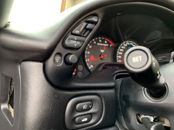 Used-2001-Chevrolet-Corvette-Convertible