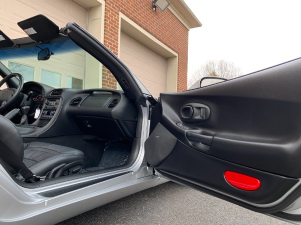 Used-2001-Chevrolet-Corvette-Convertible