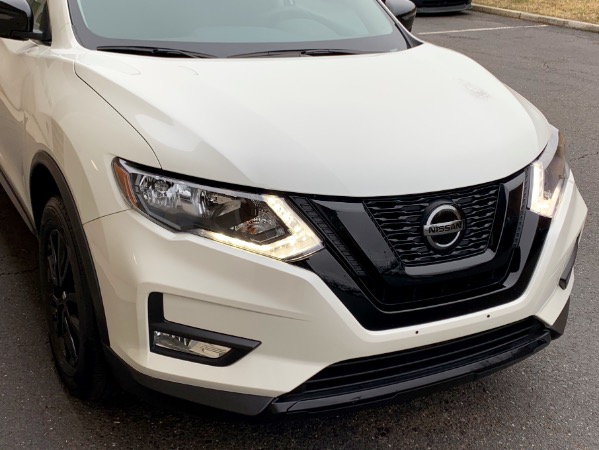 Used-2018-Nissan-Rogue-SV-Midnight