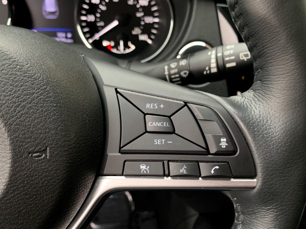 Used-2018-Nissan-Rogue-SV-Midnight