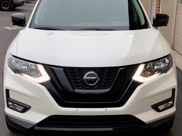 Used-2018-Nissan-Rogue-SV-Midnight