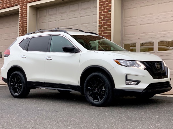 Used-2018-Nissan-Rogue-SV-Midnight