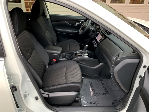 Used-2018-Nissan-Rogue-SV-Midnight