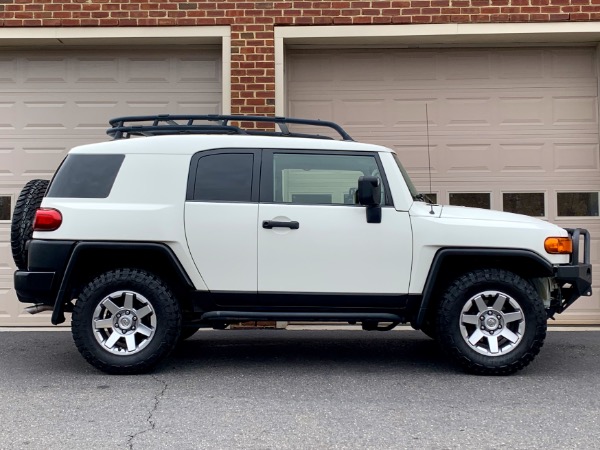 Used-2014-Toyota-FJ-Cruiser-Convenience