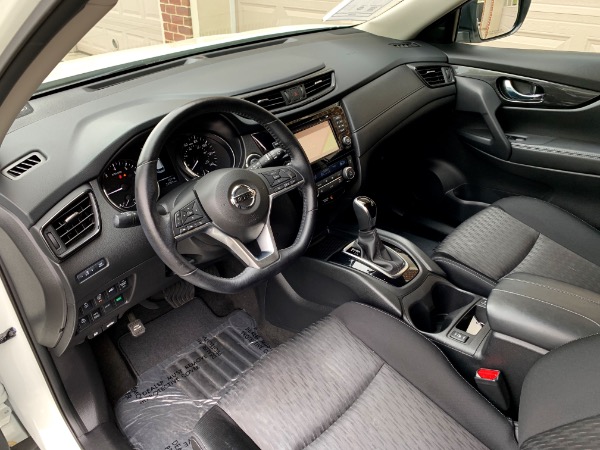 Used-2017-Nissan-Rogue-SV-Premium