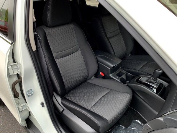 Used-2017-Nissan-Rogue-SV-Premium