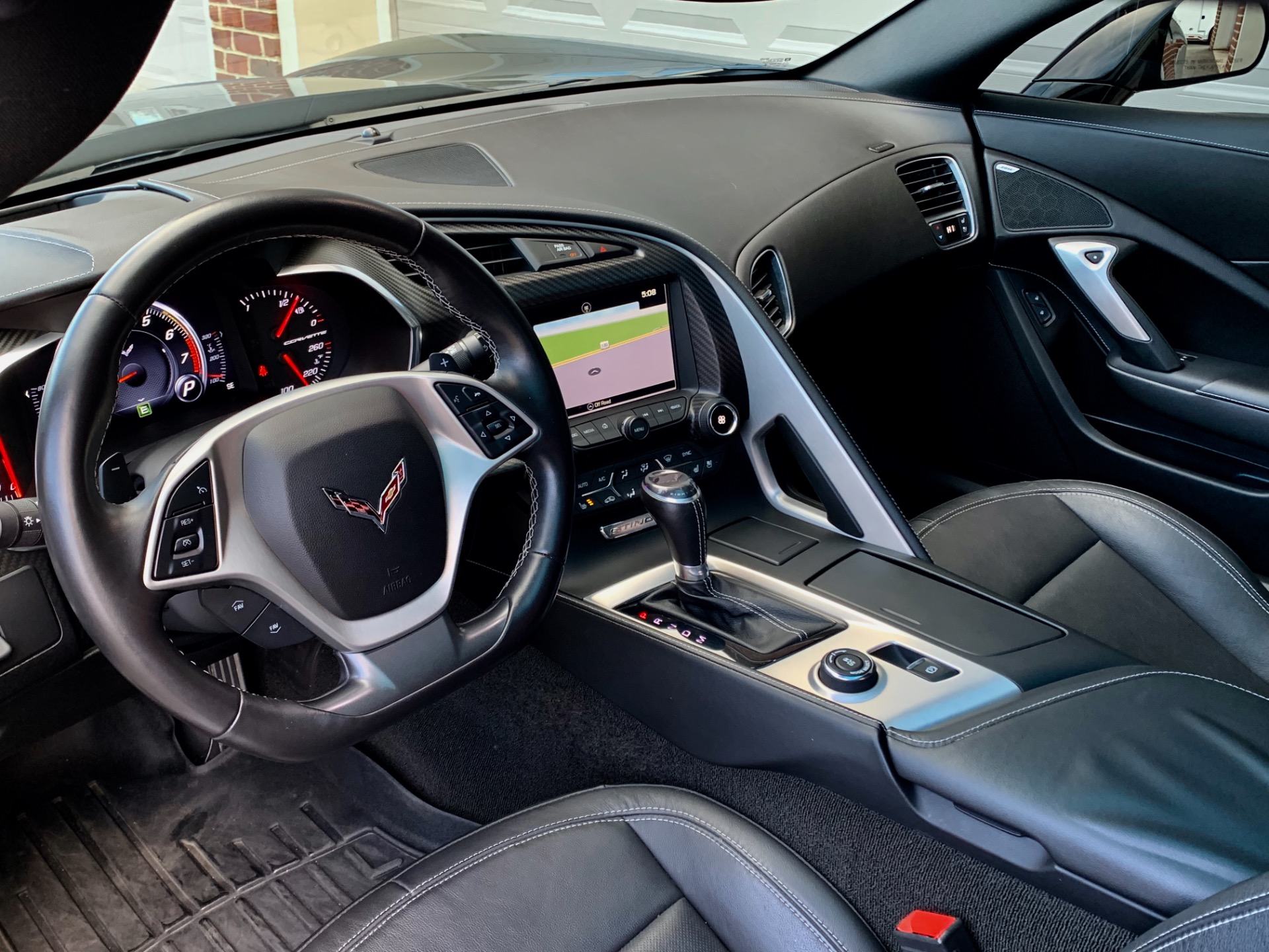 Used-2017-Chevrolet-Corvette-Stingray-Z51-2LT