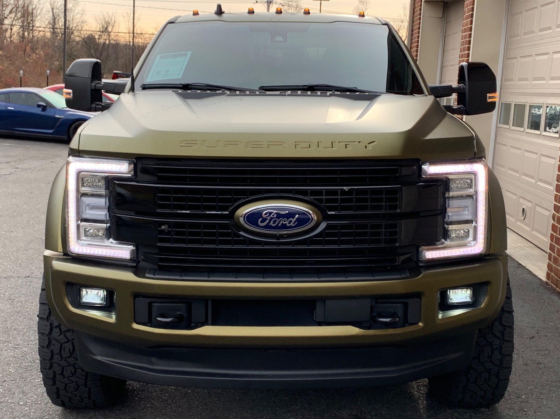 Used-2019-Ford-F-450-Super-Duty-Platinum