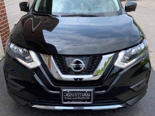 Used-2017-Nissan-Rogue-SV