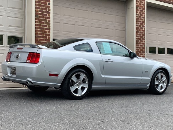 Used-2006-Ford-Mustang-GT-Premium