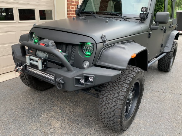 Used-2015-Jeep-Wrangler-Unlimited-Rubicon-JMC-Custom