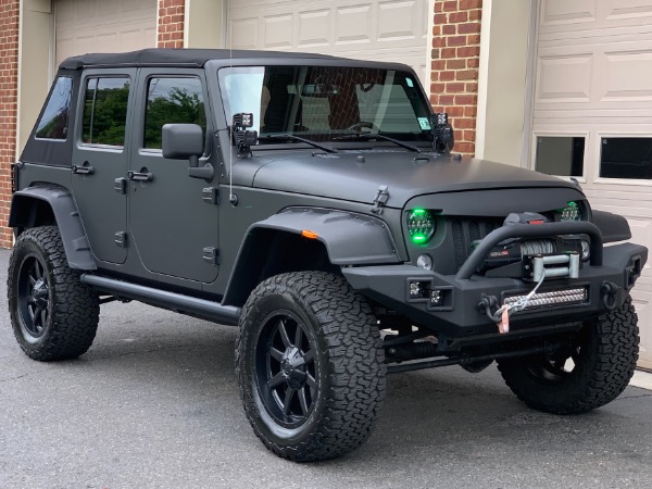 Used-2015-Jeep-Wrangler-Unlimited-Rubicon-JMC-Custom