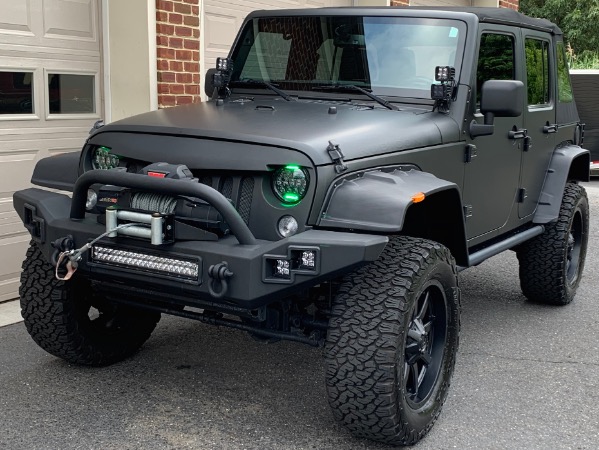 Used-2015-Jeep-Wrangler-Unlimited-Rubicon-JMC-Custom
