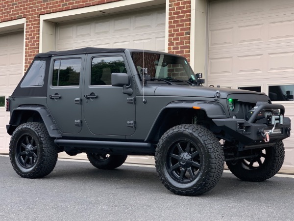 Used-2015-Jeep-Wrangler-Unlimited-Rubicon-JMC-Custom