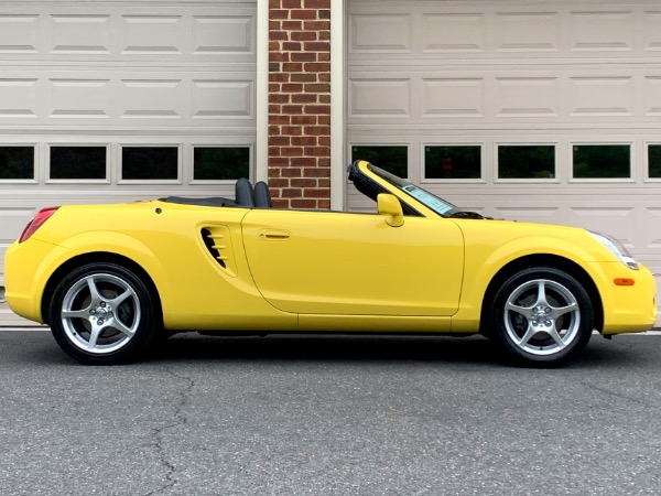 Used-2003-Toyota-MR2-Spyder