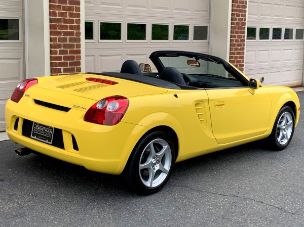 Used-2003-Toyota-MR2-Spyder