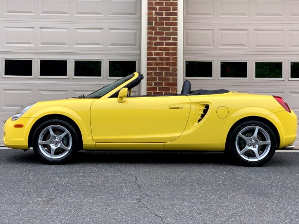 Used-2003-Toyota-MR2-Spyder