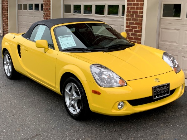 Used-2003-Toyota-MR2-Spyder