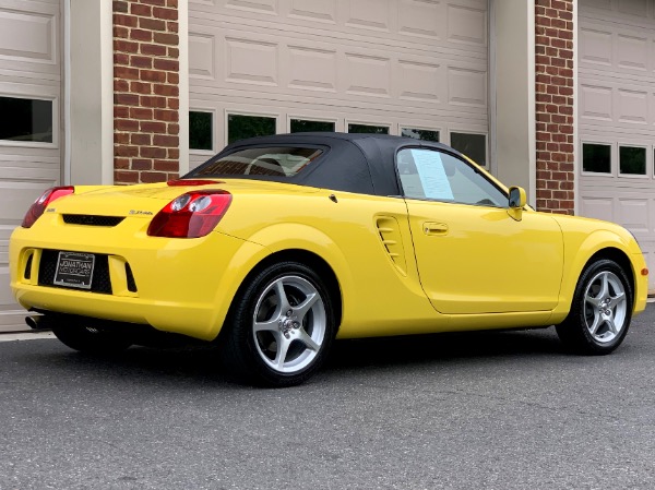 Used-2003-Toyota-MR2-Spyder