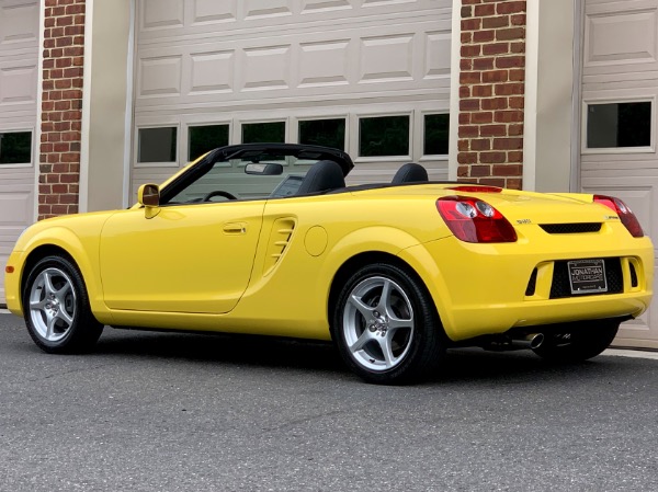 Used-2003-Toyota-MR2-Spyder