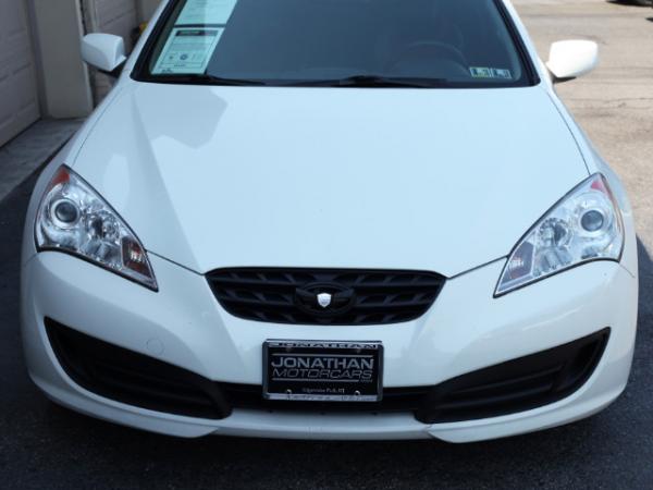 Used-2012-Hyundai-Genesis-Coupe-20T-R-Spec