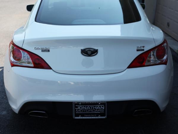 Used-2012-Hyundai-Genesis-Coupe-20T-R-Spec