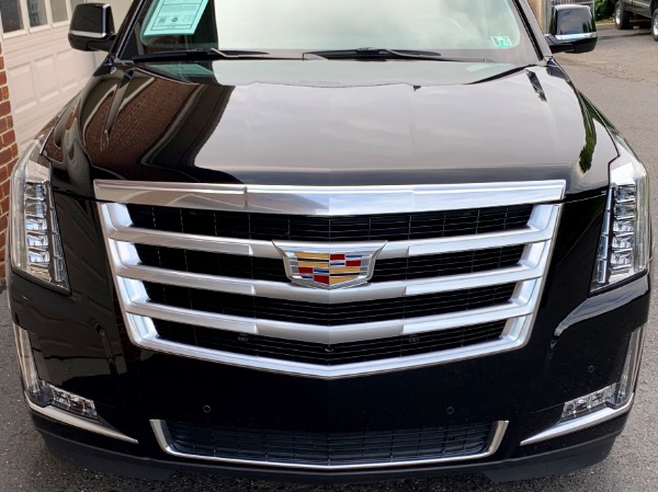 Used-2016-Cadillac-Escalade-Luxury-Collection