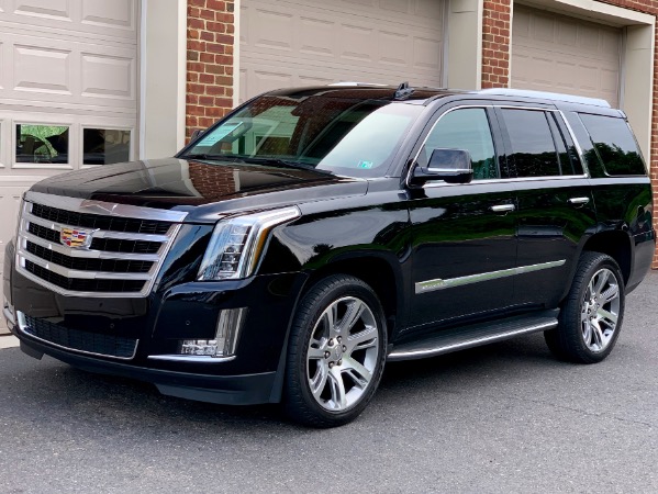Used-2016-Cadillac-Escalade-Luxury-Collection