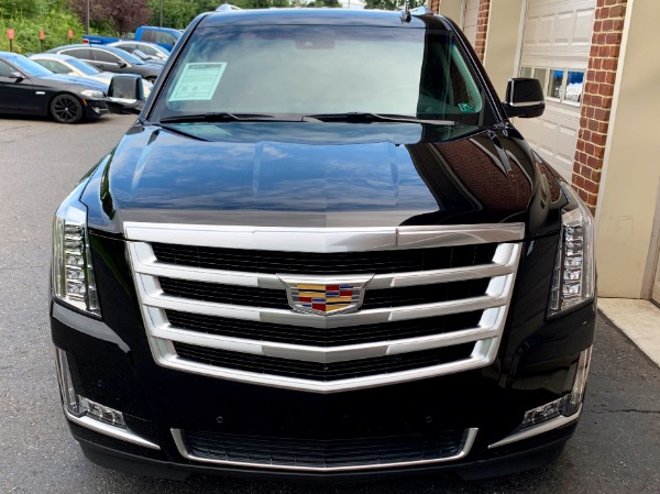 Used-2016-Cadillac-Escalade-Luxury-Collection
