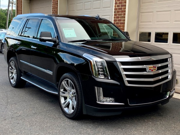 Used-2016-Cadillac-Escalade-Luxury-Collection