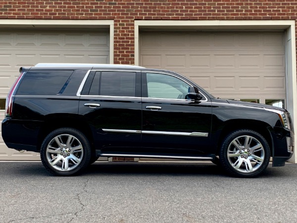 Used-2016-Cadillac-Escalade-Luxury-Collection