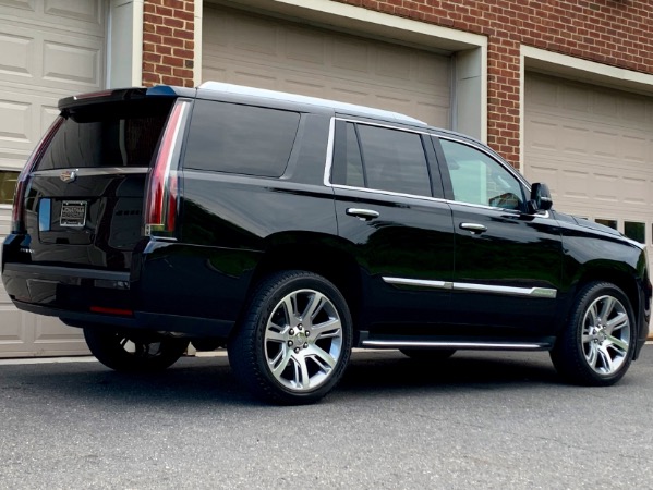 Used-2016-Cadillac-Escalade-Luxury-Collection