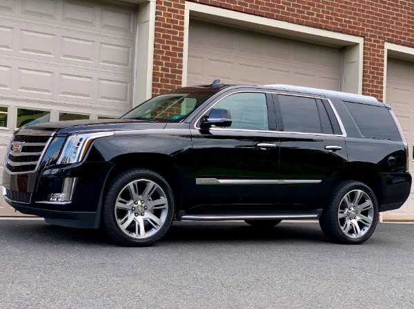 Used-2016-Cadillac-Escalade-Luxury-Collection