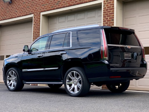 Used-2016-Cadillac-Escalade-Luxury-Collection
