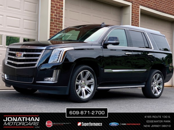 Used-2016-Cadillac-Escalade-Luxury-Collection