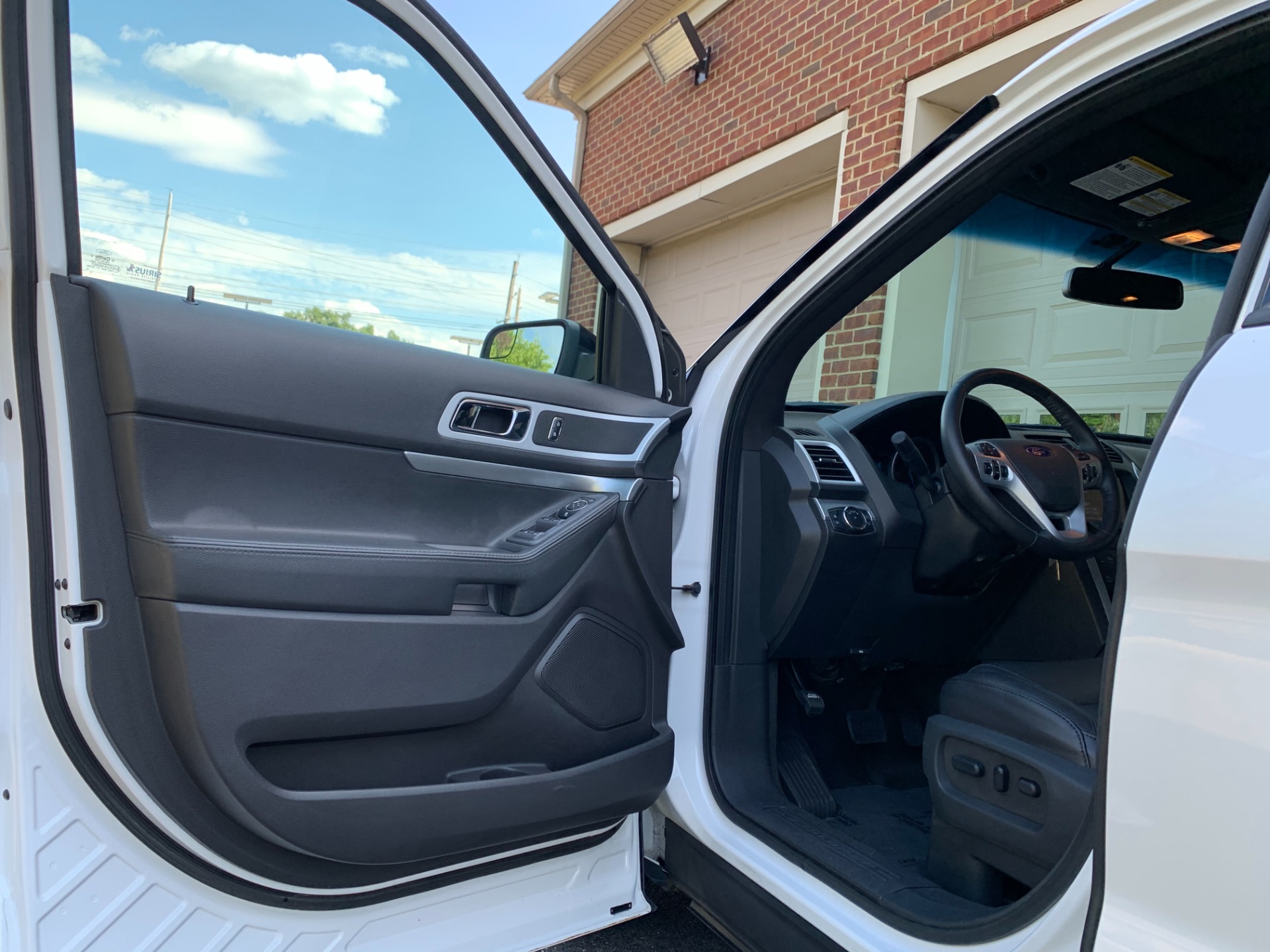2012 ford shop explorer door panel