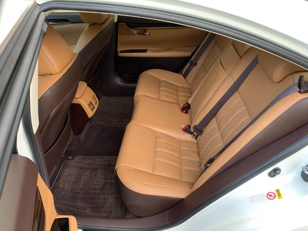 Used-2016-Lexus-ES-350-Luxury