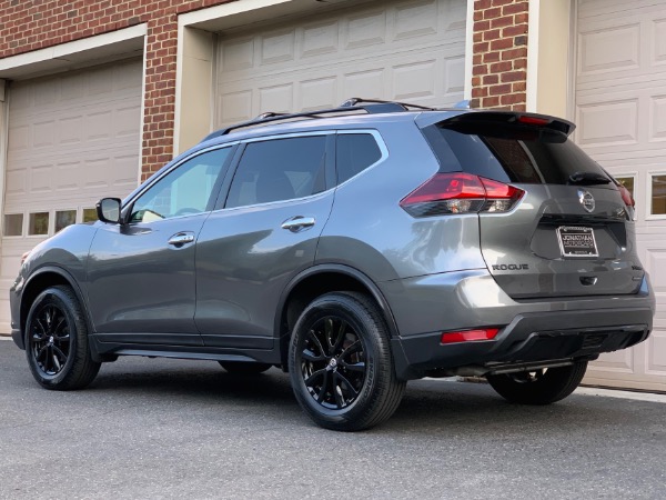 Used-2018-Nissan-Rogue-SV-Midnight