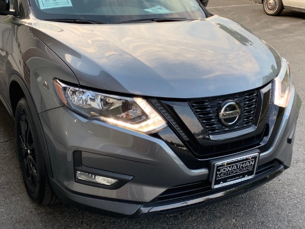 Used-2018-Nissan-Rogue-SV-Midnight