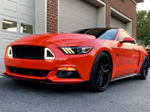 Used-2015-Ford-Mustang-GT-Premium