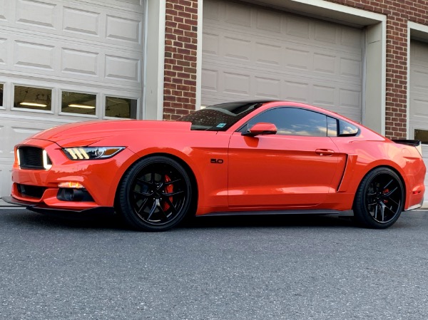 Used-2015-Ford-Mustang-GT-Premium