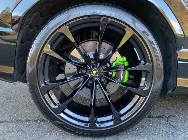 Used-2019-Lamborghini-Urus